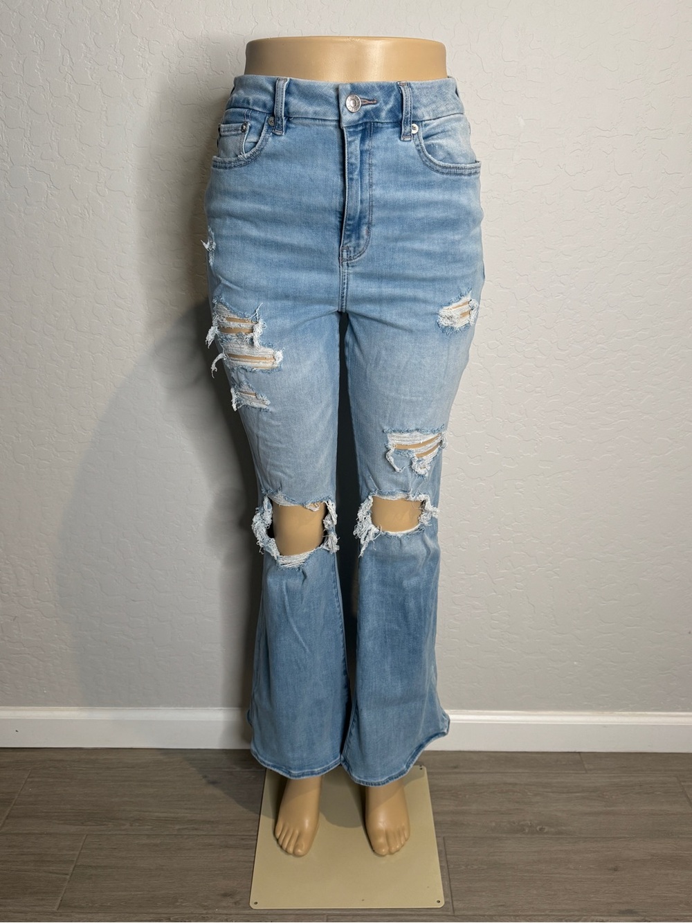 American Eagle Curvy Super High Rise Flare 8R